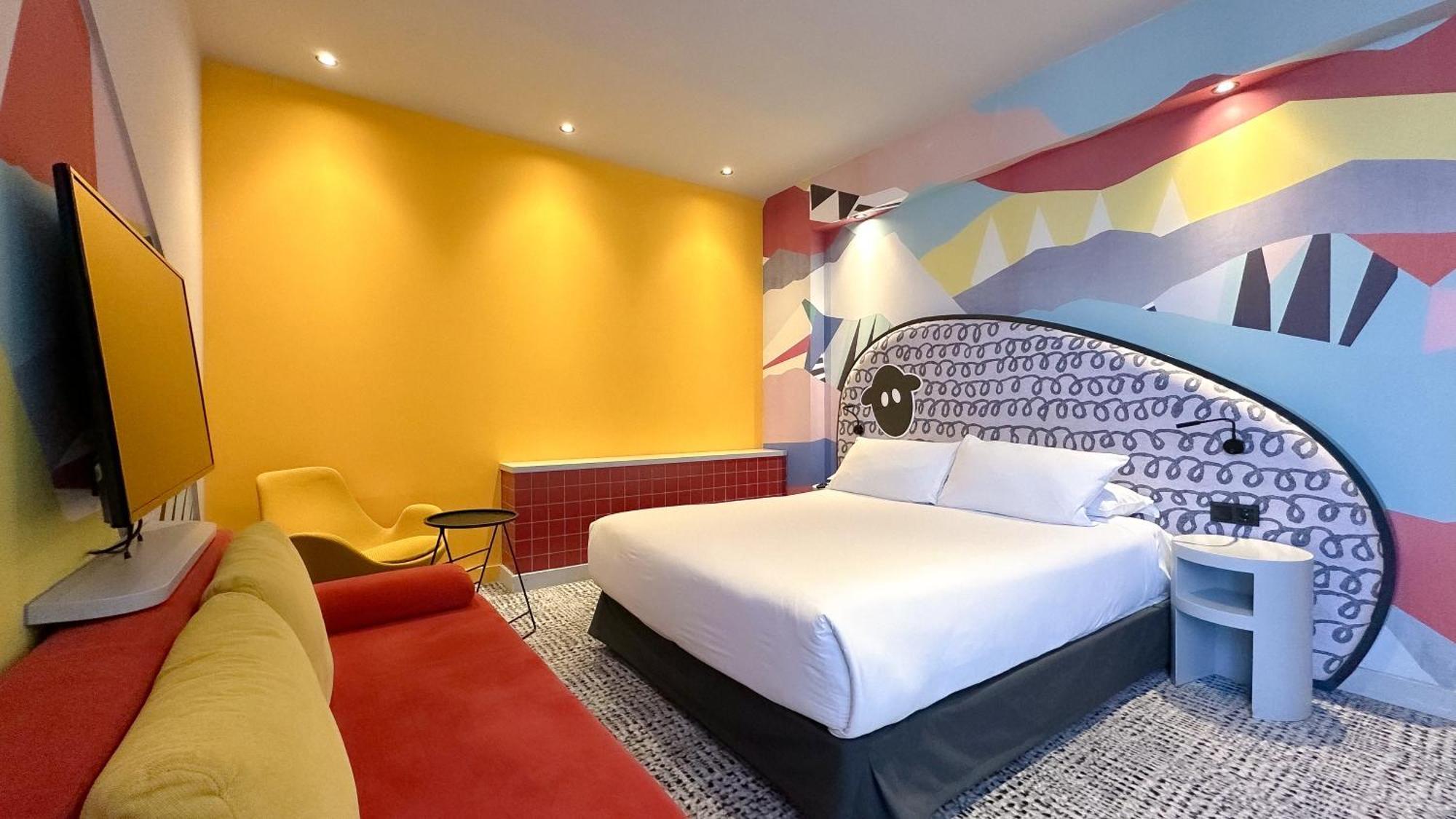 Ibis Styles Tbilisi Center Hotel Exterior photo