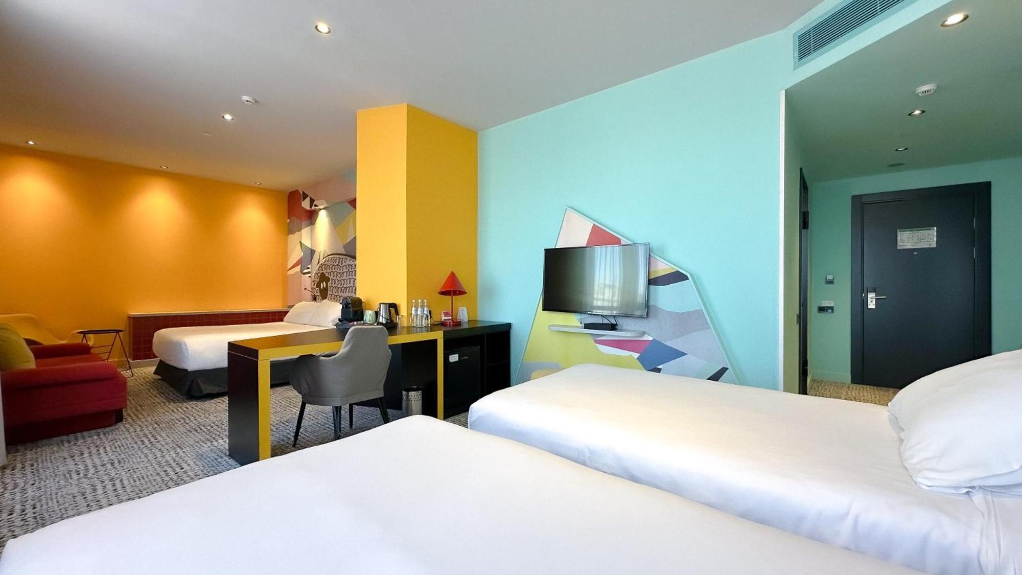 Ibis Styles Tbilisi Center Hotel Exterior photo
