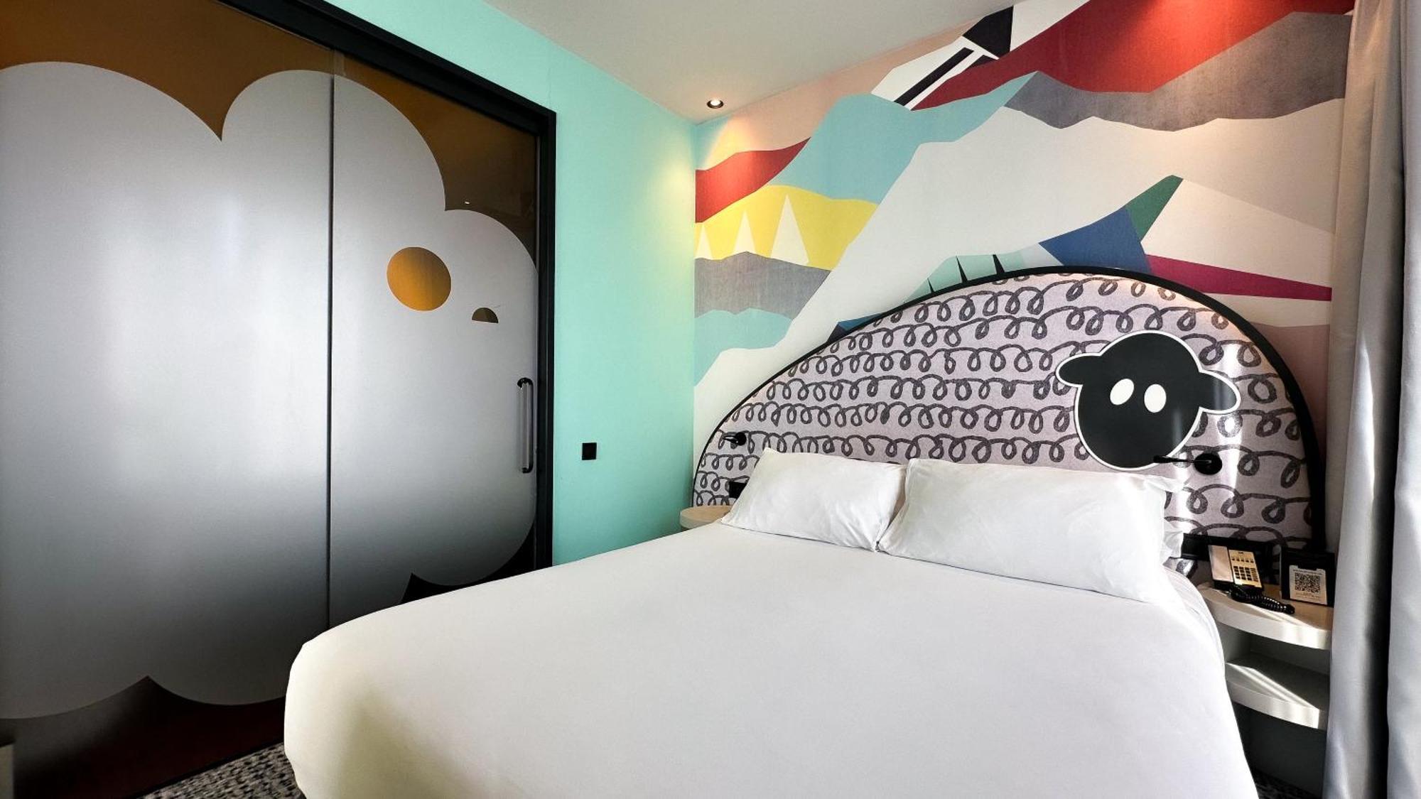 Ibis Styles Tbilisi Center Hotel Exterior photo