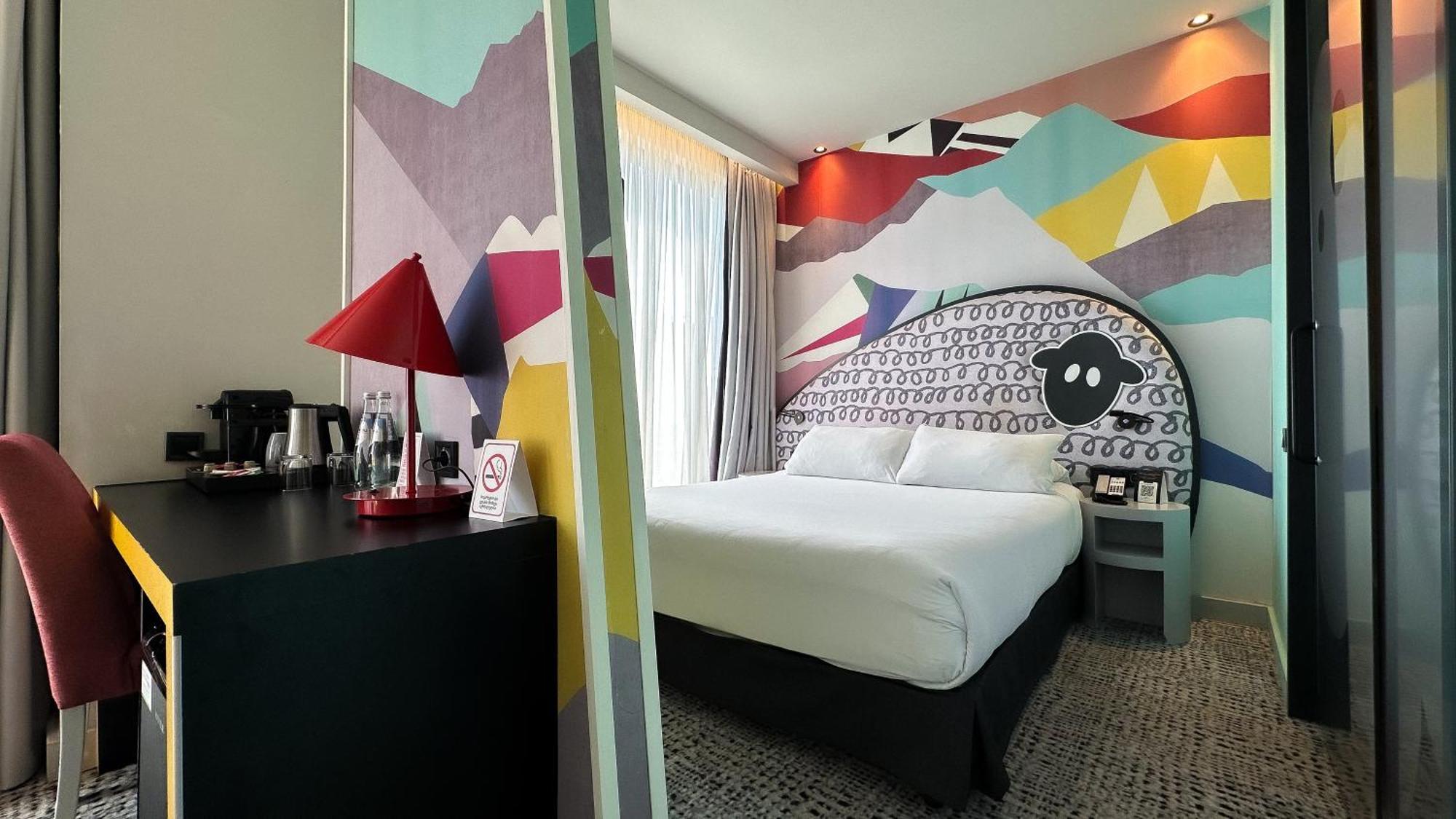 Ibis Styles Tbilisi Center Hotel Exterior photo